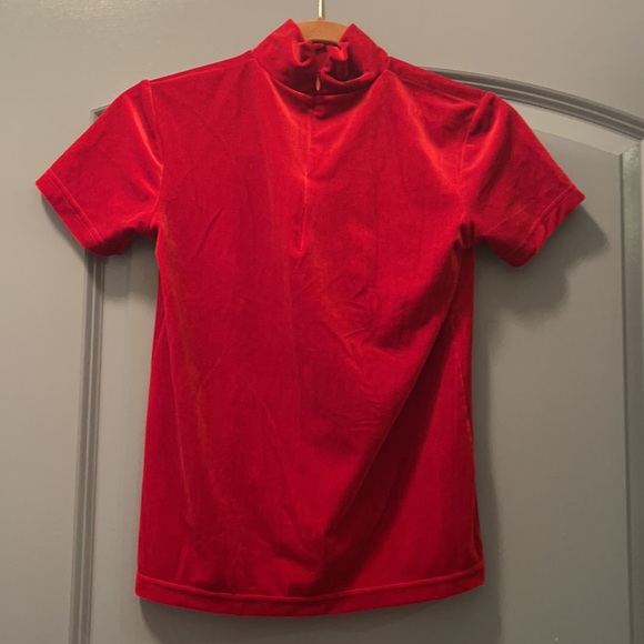 Gap red velvet Xs turtleneck short sleeve blouse nwot - Picture 4 of 4